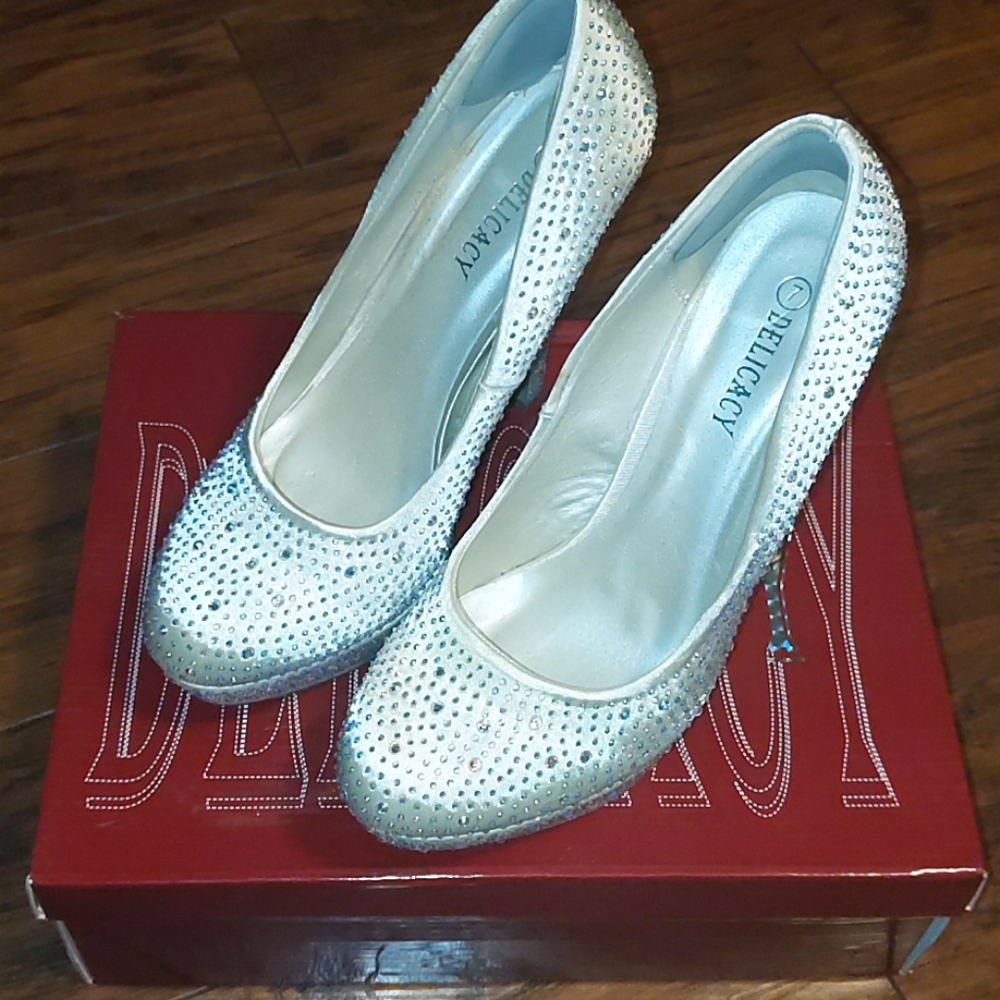 Rhinestone heels Size 7